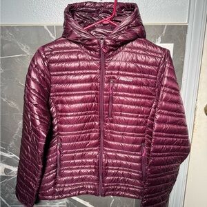 Patagonia ultralight down hoody